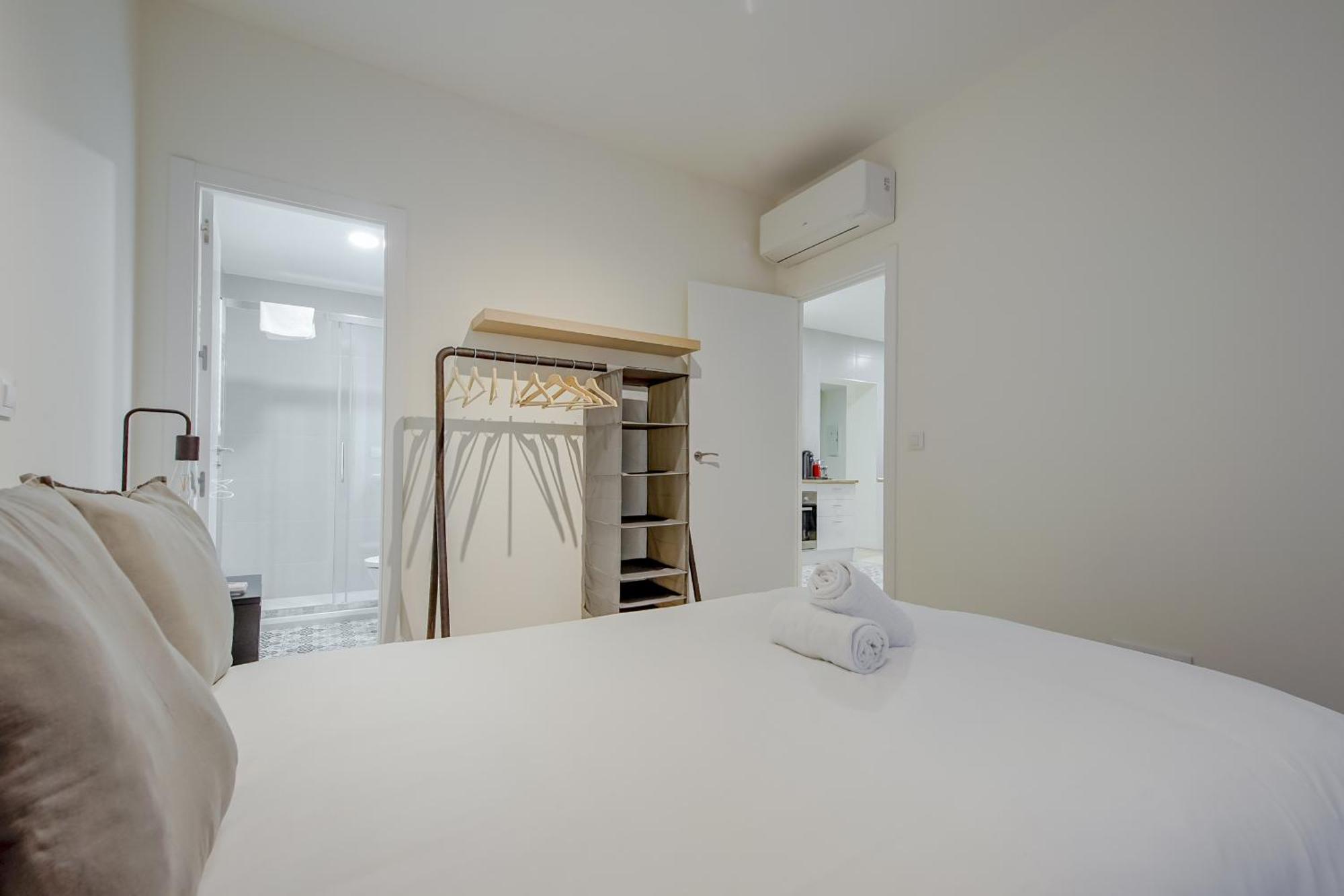 Cozy&New Apartment Para 6Pax En La Plaza De Tirso - Madrid E1 Exterior foto